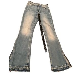 Forever 21 size 26 high rise boot cut with slit at hem front patch pockets